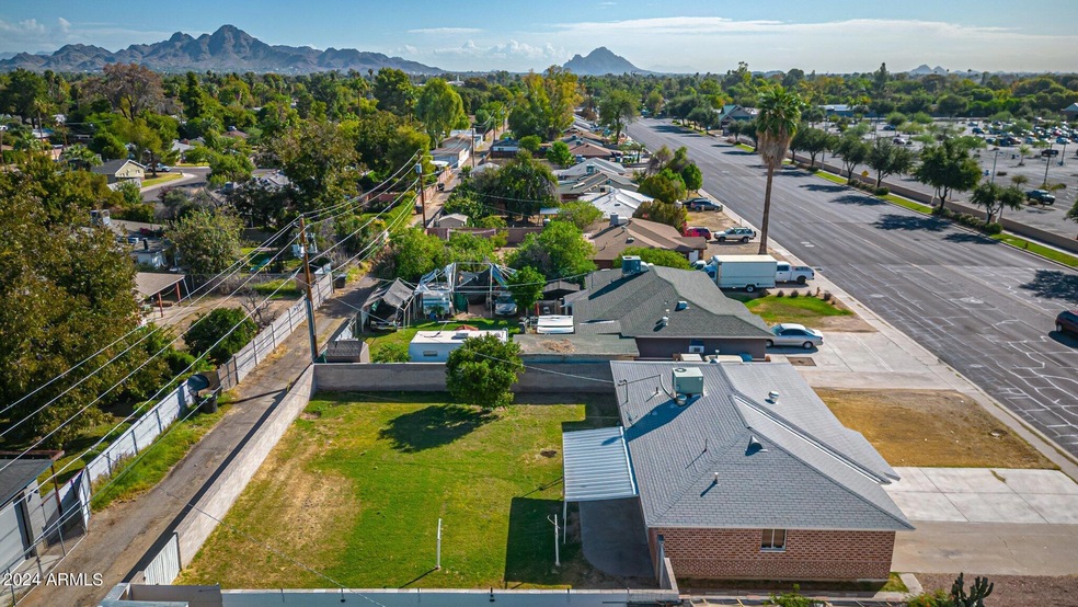 1632 W Bethany Home Rd, Phoenix, AZ 85015 - photo 1