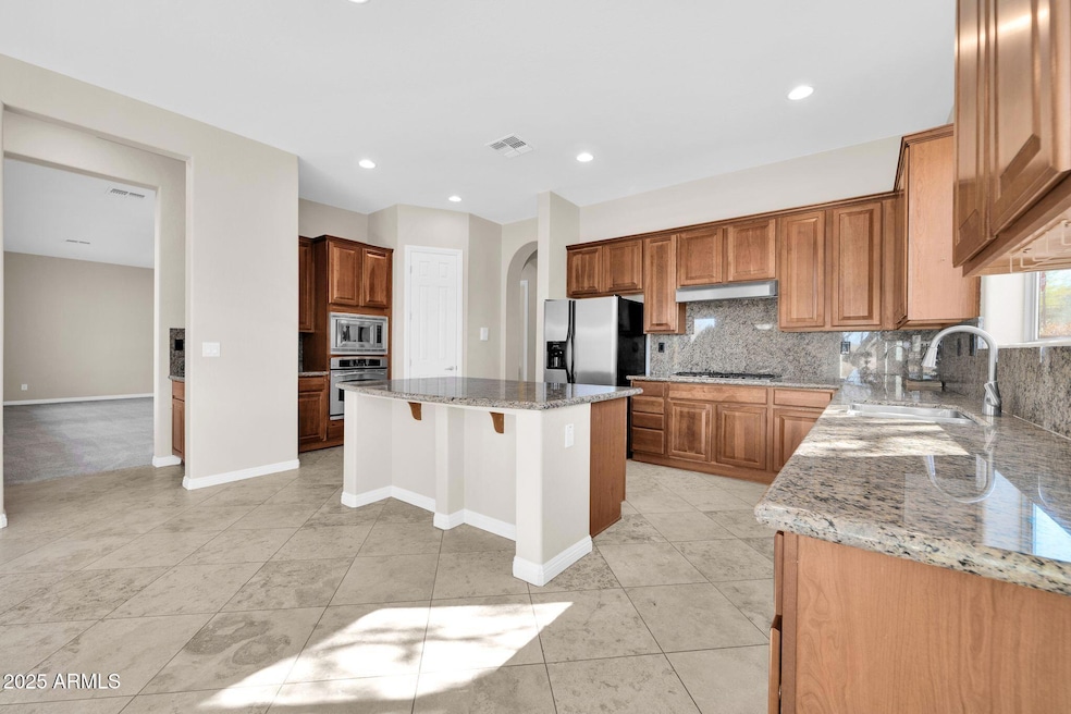 38724 N Donovan Ln-17