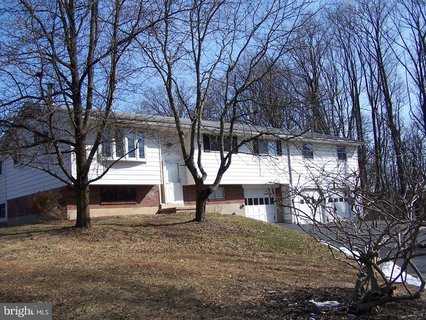 3757 Dillingersville Rd, Zionsville, PA 18092 - photo 1