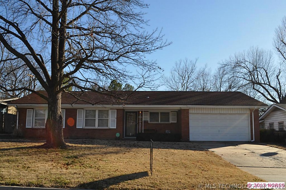 Front view of 4520 E. 46th