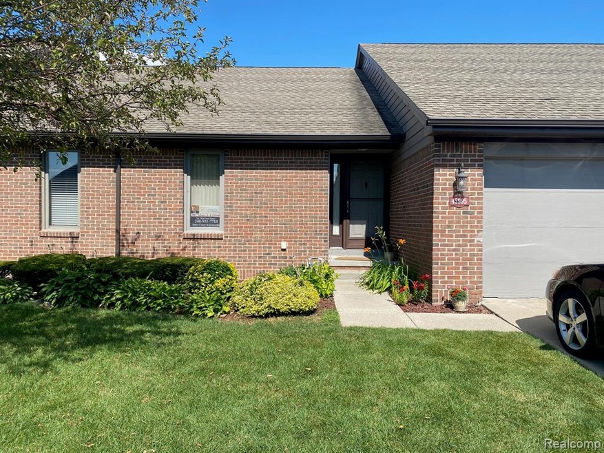 45995 Meadows-Front1.jpg
