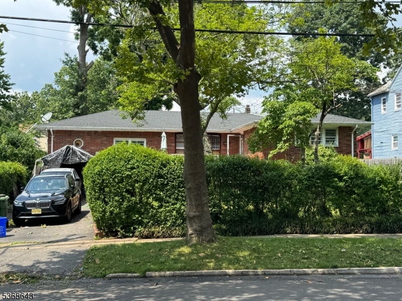 210 W 7th Ave, Roselle, NJ 07203 - photo 1