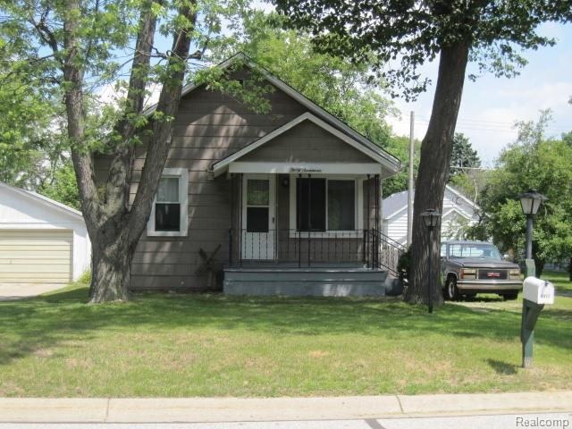 3017 Barlow St, Port Huron, MI 48060 - photo 1