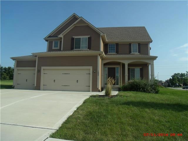 1903 Sequoia Dr, Raymore, MO 64083 - photo 1
