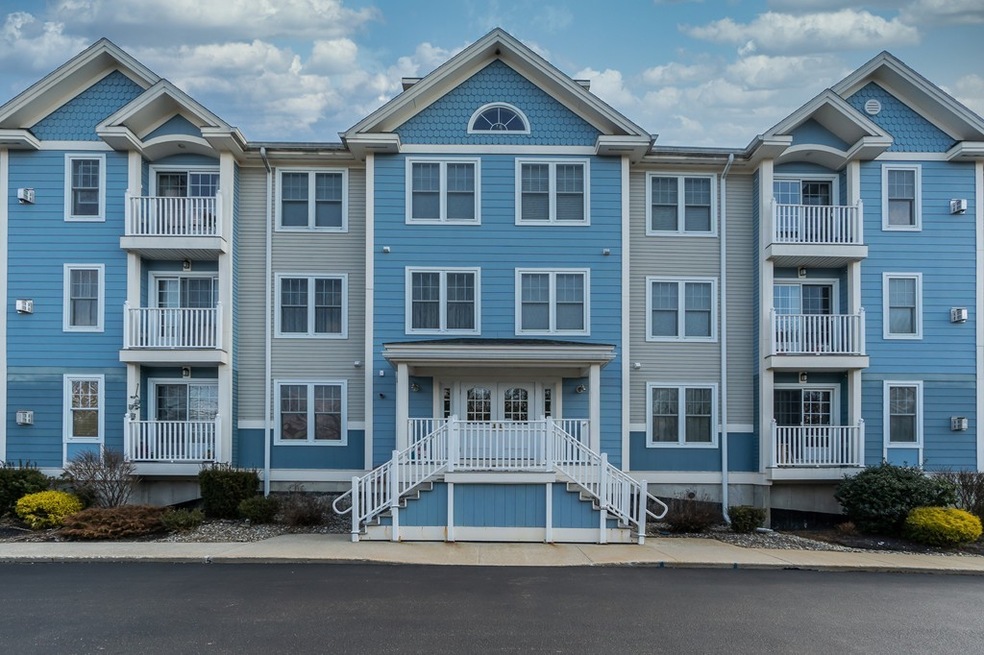 19 Broad St unit 203, Merrimac, MA 01860 - photo 1