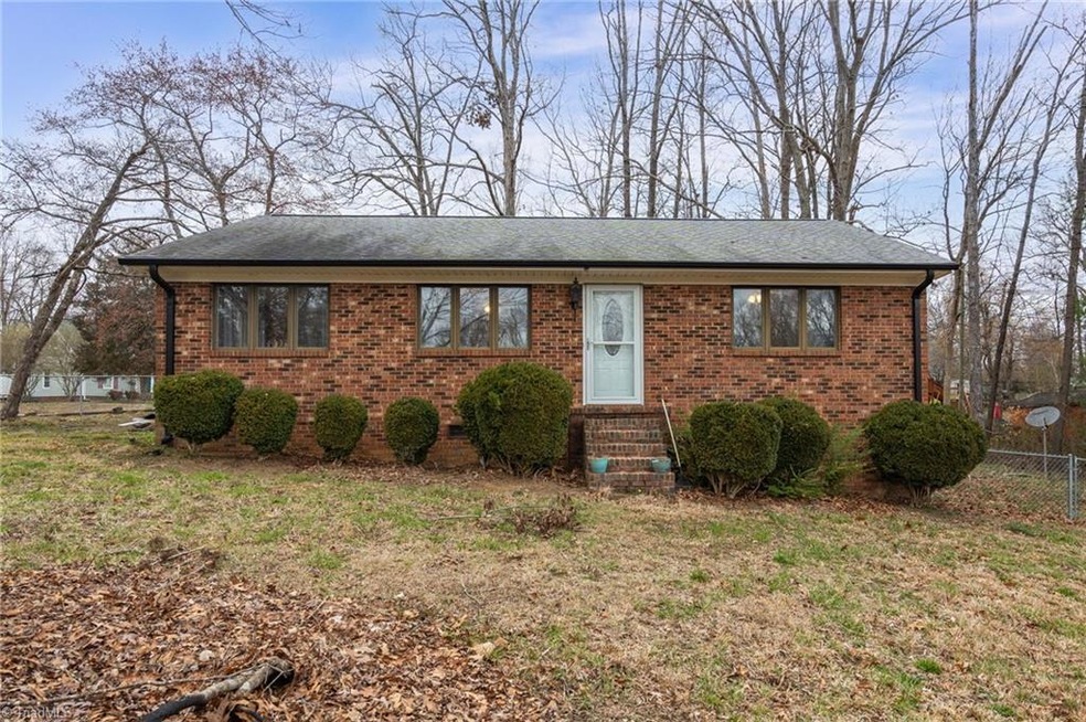 5711 Dora Place, Greensboro, NC 27406 - photo 1