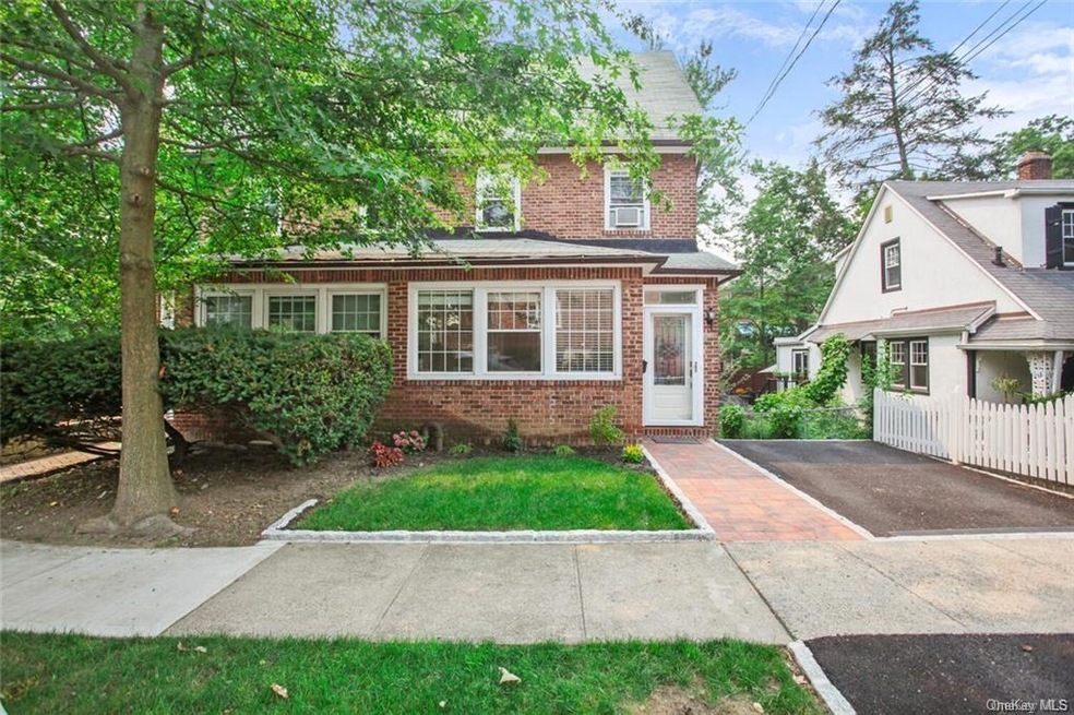 6141 Tyndall Ave, Bronx, NY 10471 - photo 1