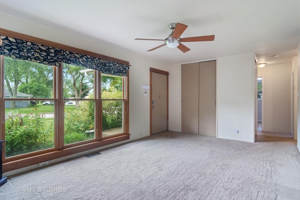 2704 Grouse Ln, Rolling Meadows, IL 60008 - photo 1