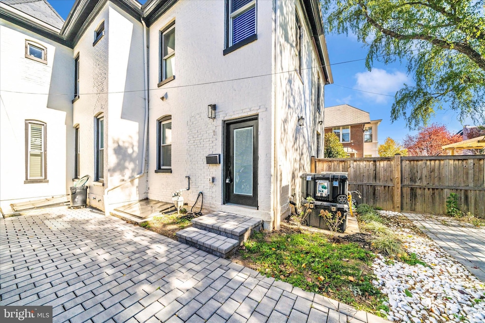 410 U St NW unit 1, Washington, DC 20001 - photo 1