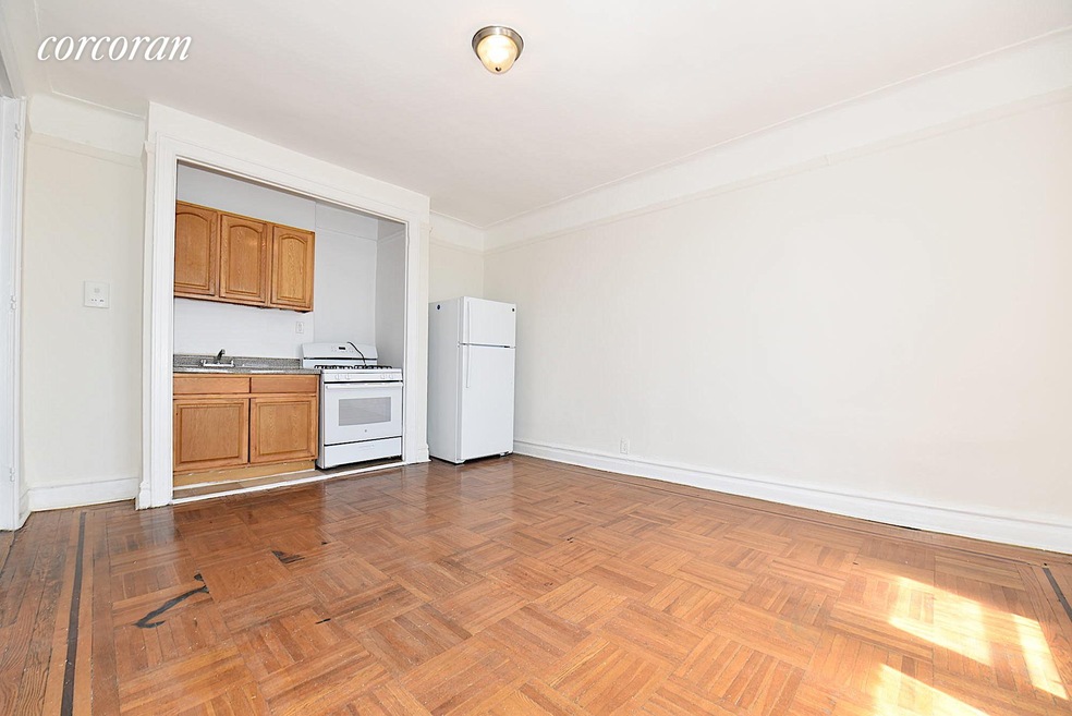 355 E 187th St unit J52, Bronx, NY 10458 - photo 1