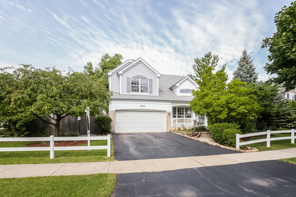 Welcome Home! Stunning Ravinia Woods Home!