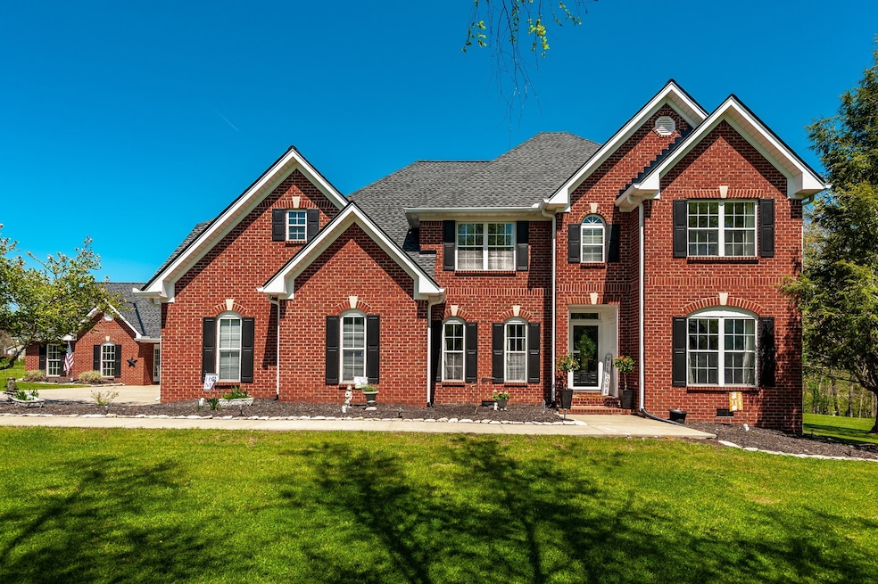 157 Hidden Cove Ct, Gallatin, TN 37066 - photo 1