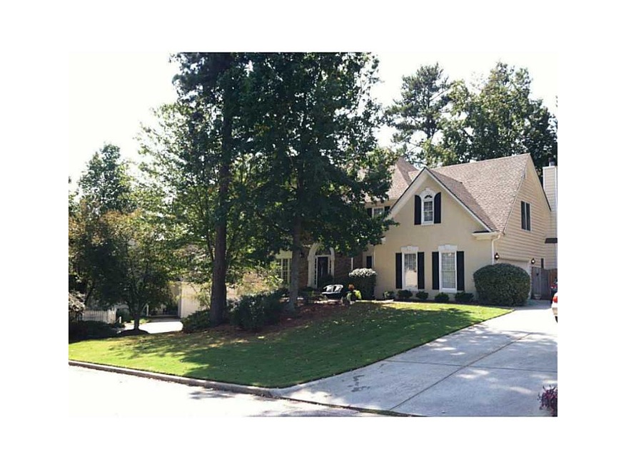 Exterior Front. Beautiful Stucco with new roof