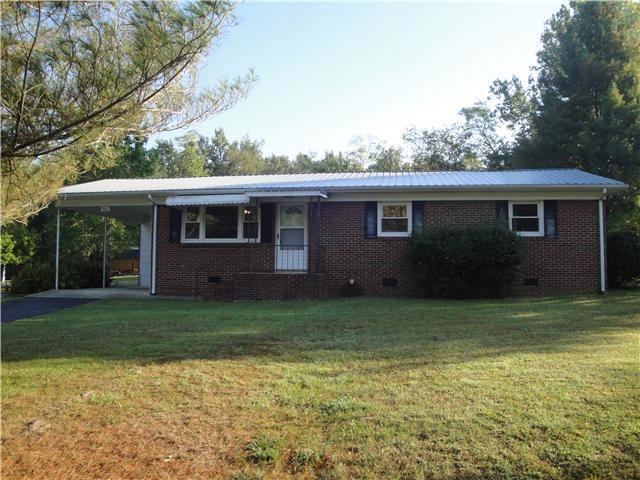 961 Emerson St, Manchester, TN 37355 - photo 1