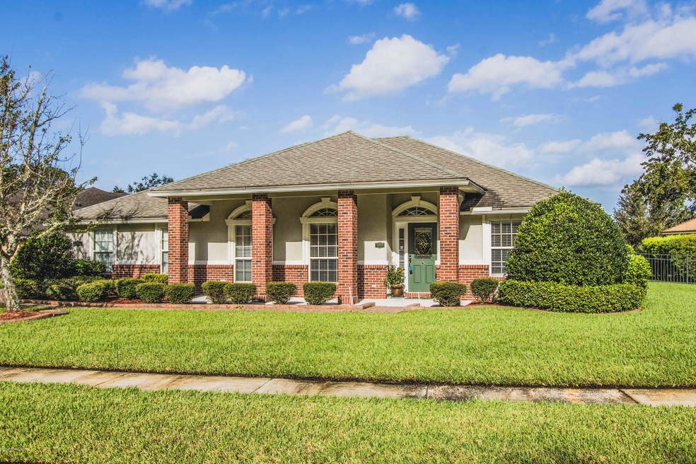 1885 Vista Lakes Drive