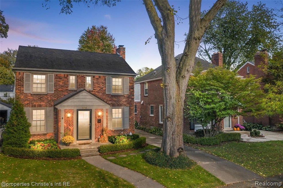 220 McKinley-1.jpg