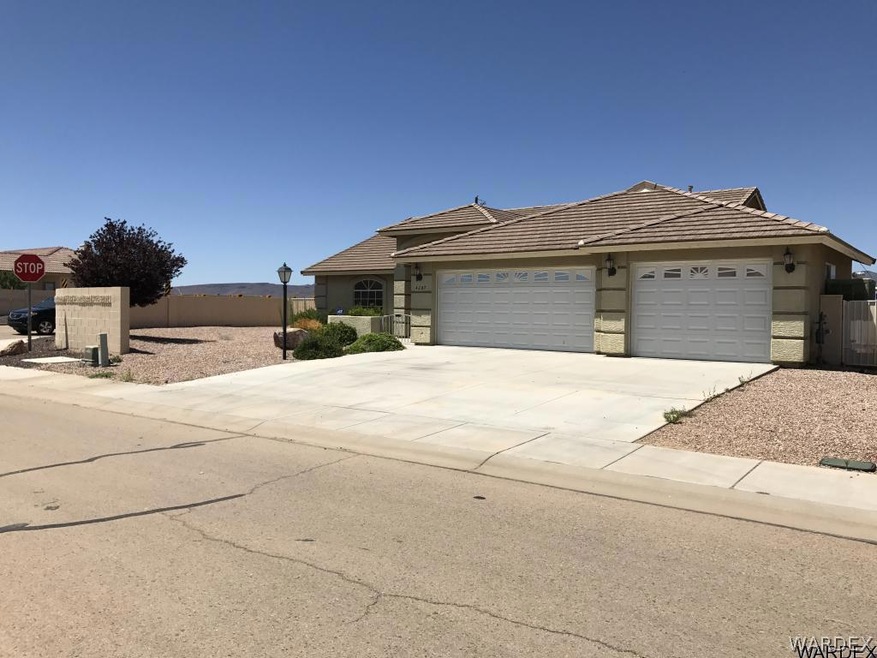 4207 E Cane Ranch Rd, Kingman, AZ 86401 - photo 1