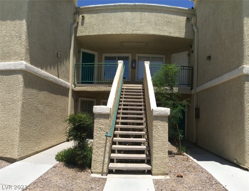 2nd floor, 1 bedroom condo
