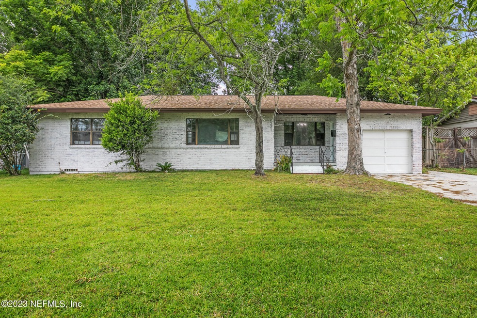 6221 Graves St, Jacksonville, FL 32210 - photo 1