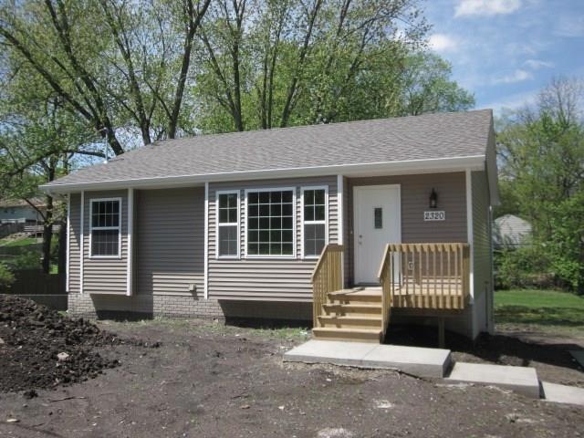 909 23rd Place, Des Moines, IA 50312 - photo 1