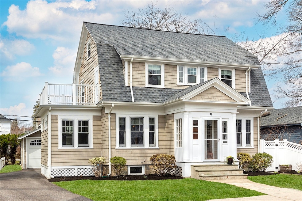 11 Howitt Rd, West Roxbury, MA 02132 - photo 1