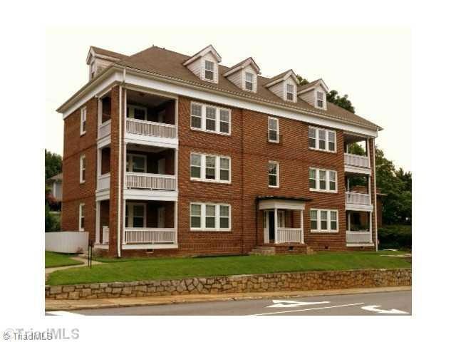 1717 W 1st St unit 7, Winston Salem, NC 27104 - photo 1