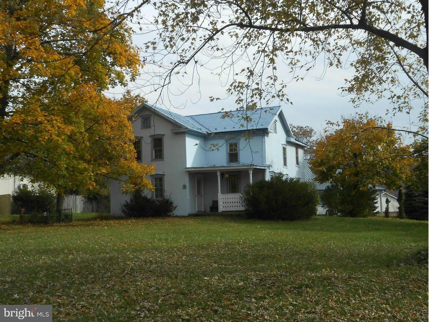 32 Columbia St, Harpers Ferry, WV 25425 - photo 1