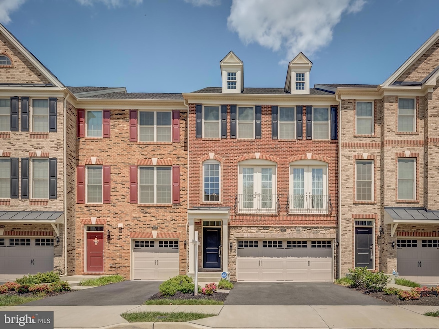 42610 Lisburn Chase Terrace, Chantilly, VA 20152 - photo 1