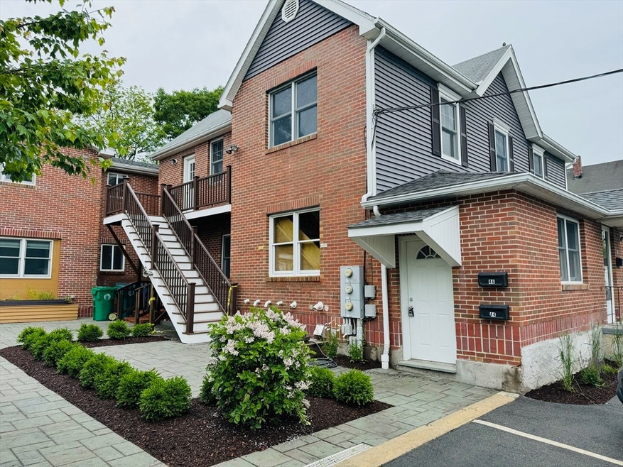 46 Farwell St unit 2, Newton, MA 02460 - photo 1