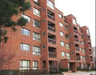 600 Naples Ct unit 605, Glenview, IL 60025 - photo 1