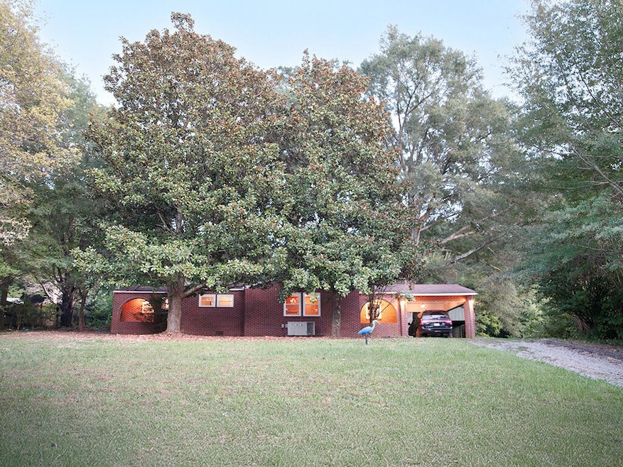 1021 E Farrell St, Niota, TN 37826 - photo 1