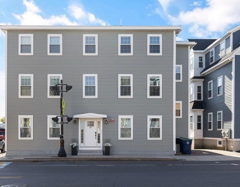 69 Bridge St unit 2, Salem, MA 01970 - photo 1