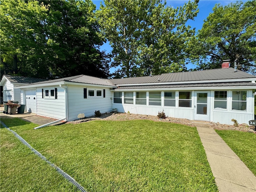 3475 E Lake Paradise Rd, Mattoon, IL 61938 - photo 1