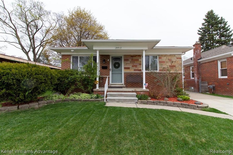 RosebudAve_24512_Front_03.jpg