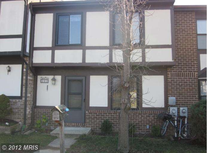 43 Bernadotte Ct, Parkville, MD 21234 - photo 1