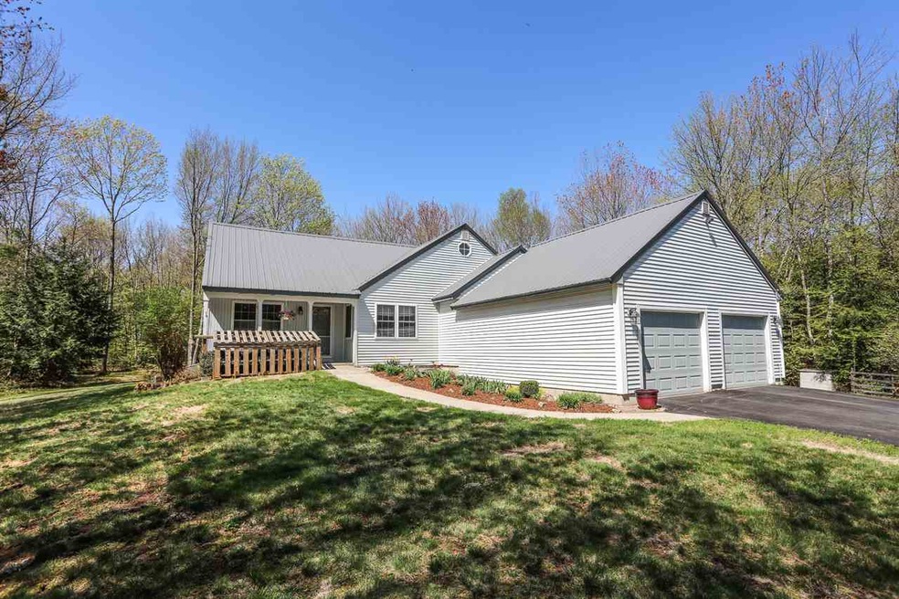 9 Old Fort Ln, Dunbarton, NH 03046 - photo 1