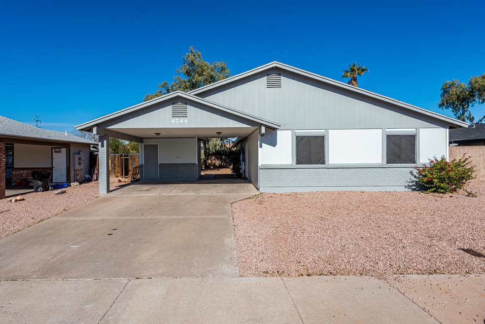 4744 E Camino St unit 2, Mesa, AZ 85205 - photo 1