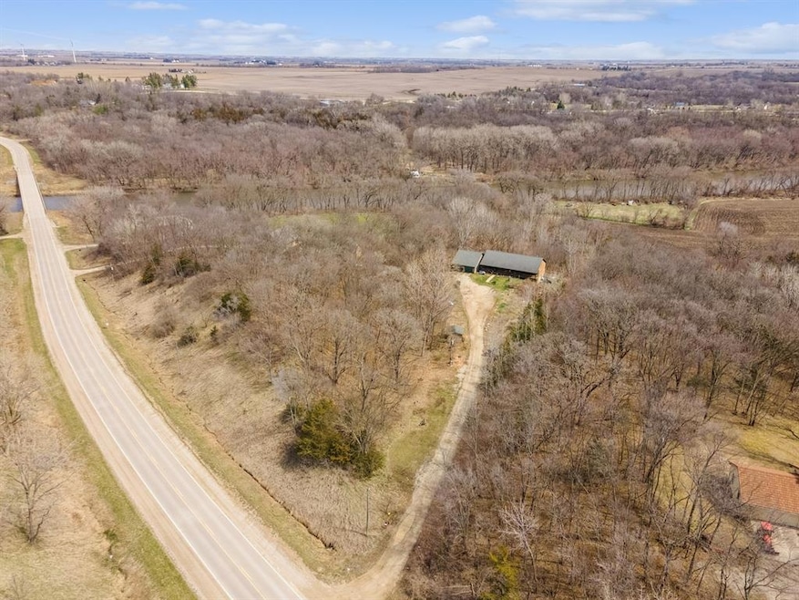 17282 J Ave, Perry, IA 50220 - photo 1