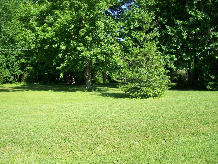 16 Turnpike Ln, Lebanon Junction, KY 40150 - photo 1