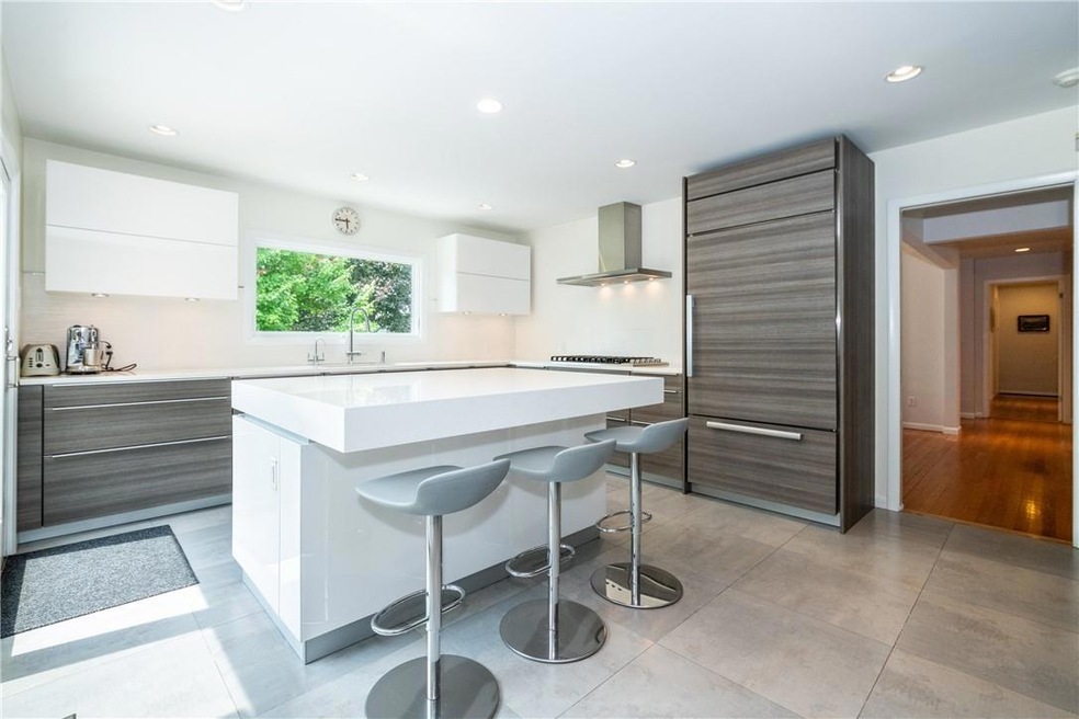 1 Crest Ave, Larchmont, NY 10538 - photo 1