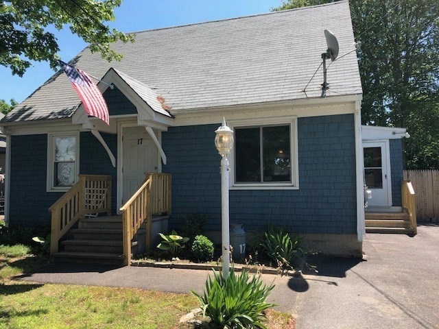 17 Mcduffee St, Rochester, NH 03867 - photo 1