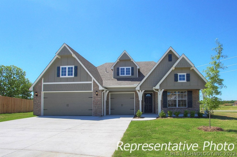 2620 W Union Place, Broken Arrow, OK 74011 - photo 1