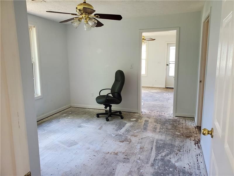 44 Sudderth St, Buford, GA 30518 - photo 1