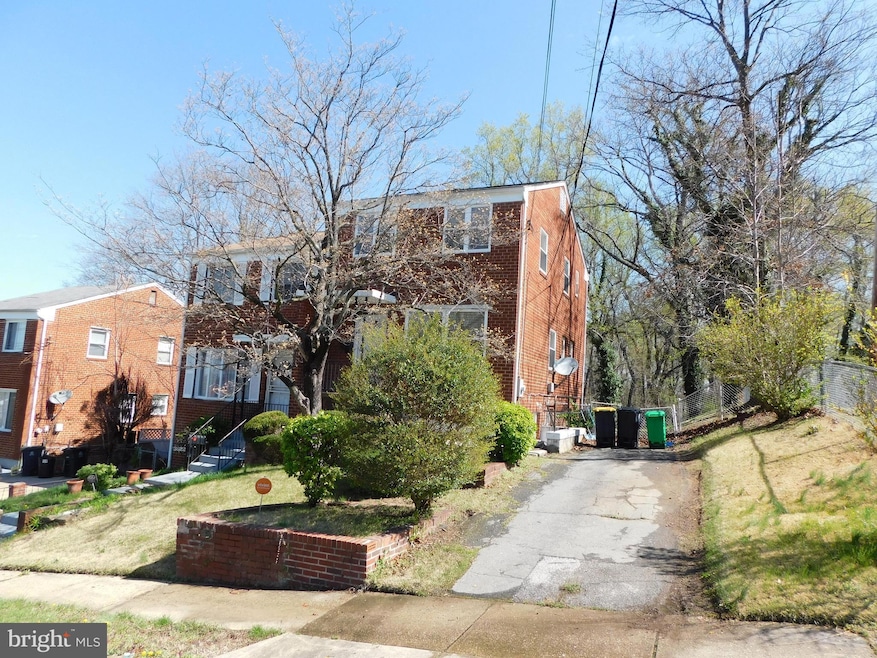 3624 Dixon St, Temple Hills, MD 20748 - photo 1