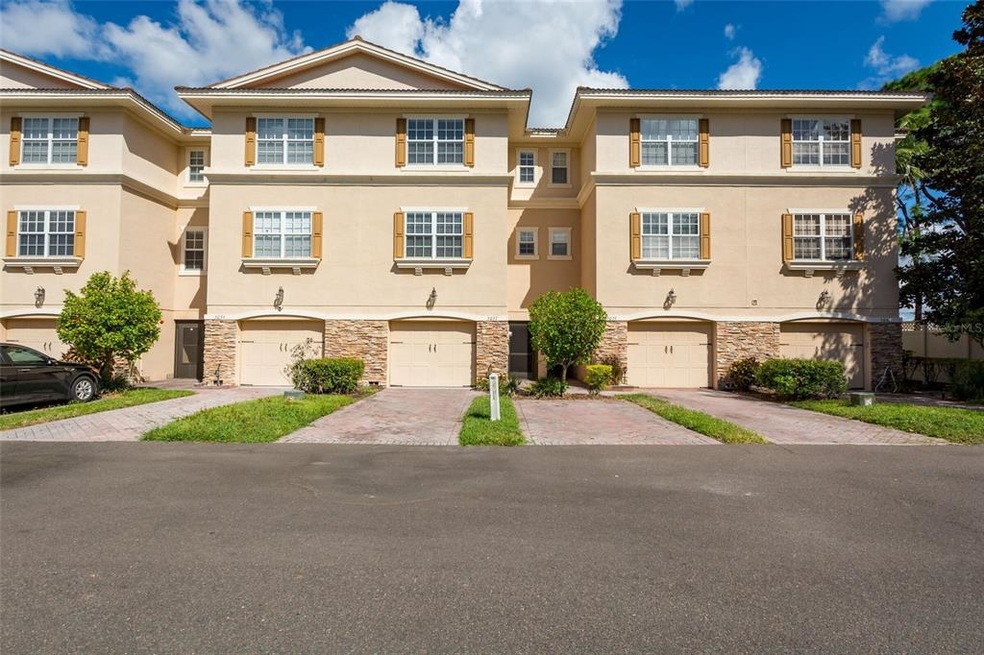 5037 Blue Runner Ct, New Port Richey, FL 34652 - photo 1