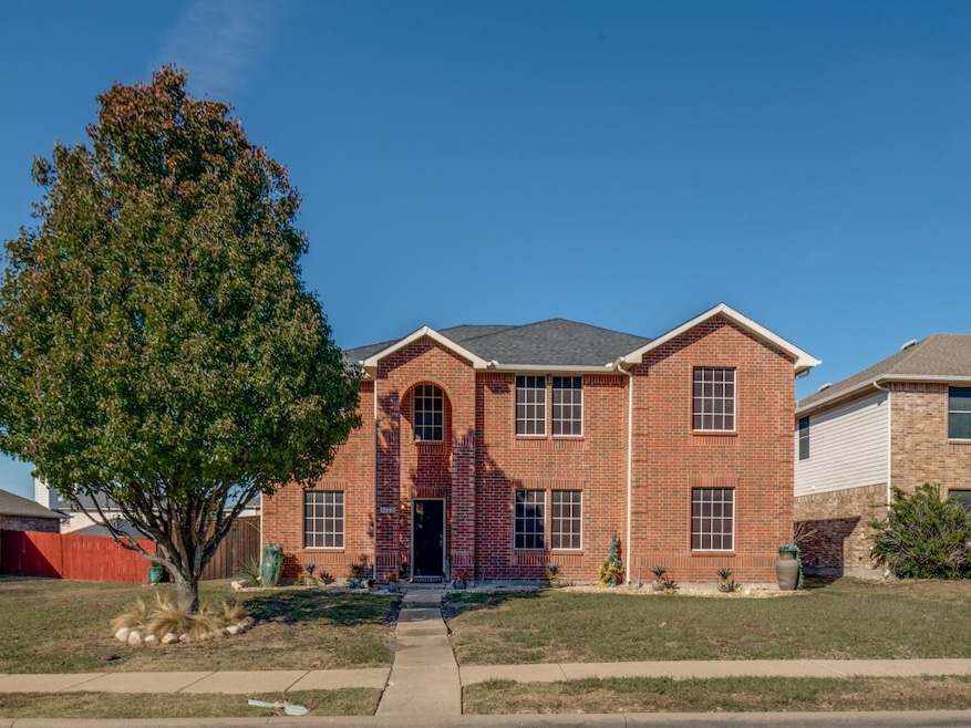 3022 Double Oak Dr, Rockwall, TX 75032 - photo 1