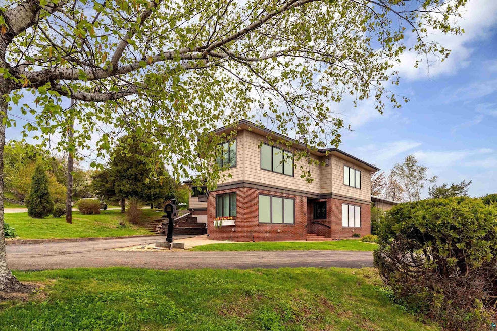 Sold $700,000 • Co-Listing Agent