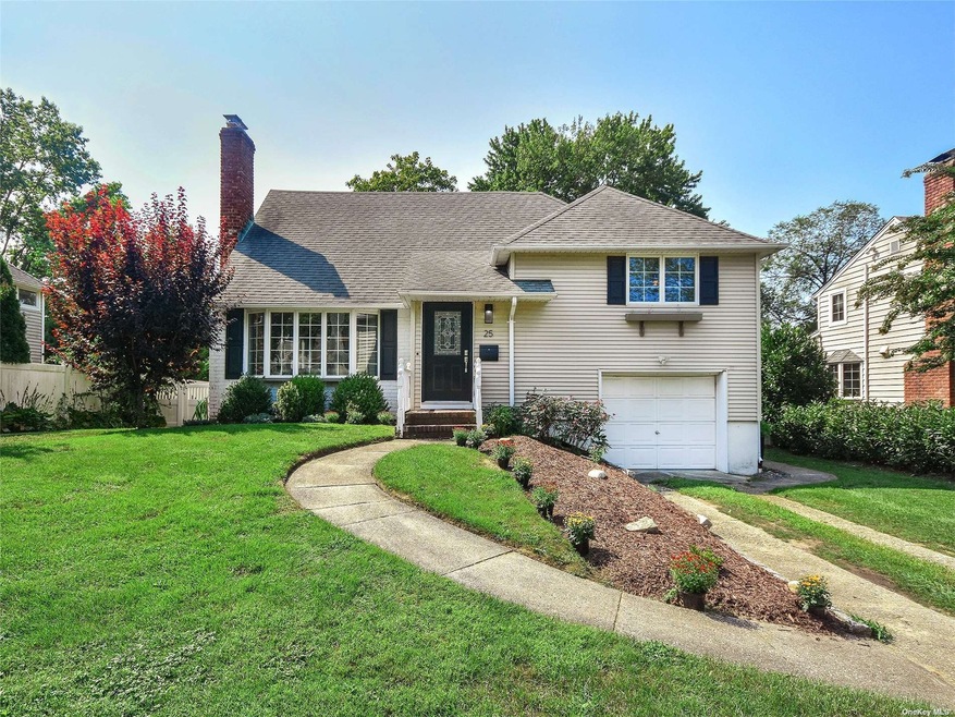 Sold $918,000 • Co-Listing Agent