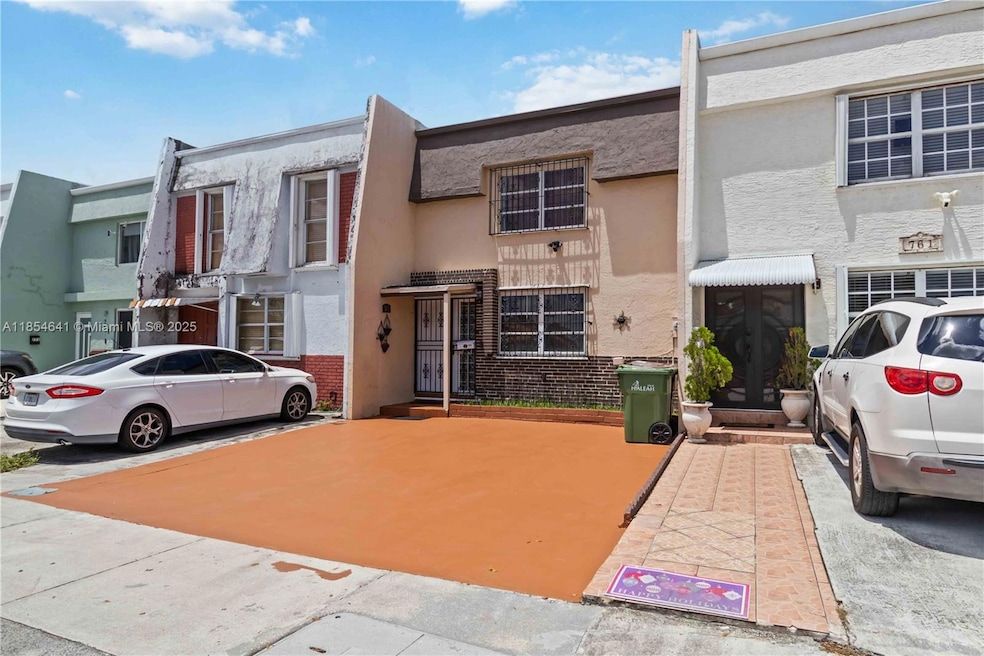 765 W 80th St, Hialeah, FL 33014 - photo 1