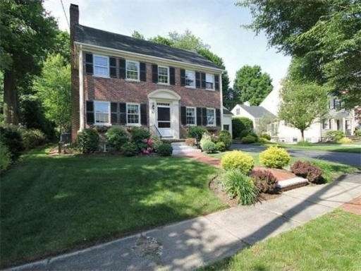 37 Cape Cod Ln, Milton, MA 02186 - photo 1